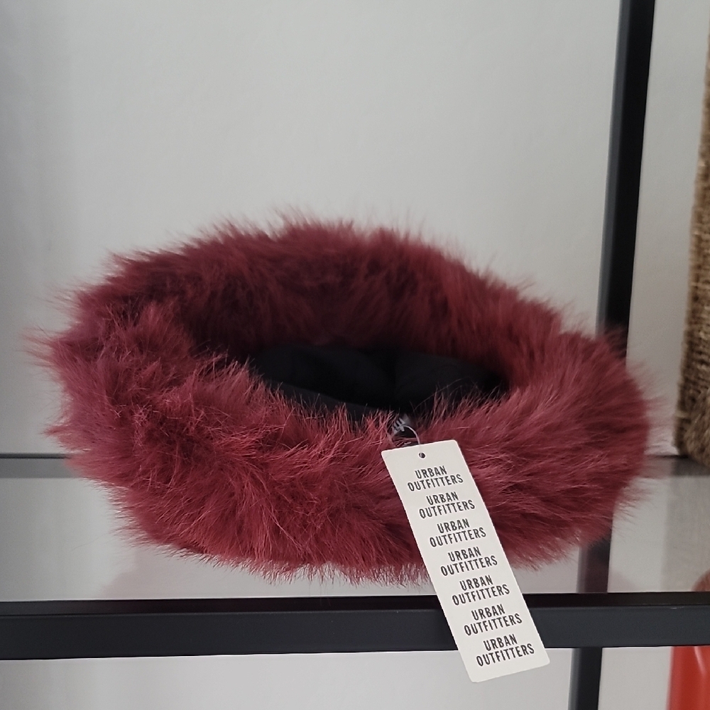 Urban Outfitters Red Furry Bucket Hat - Picture 2 of 3